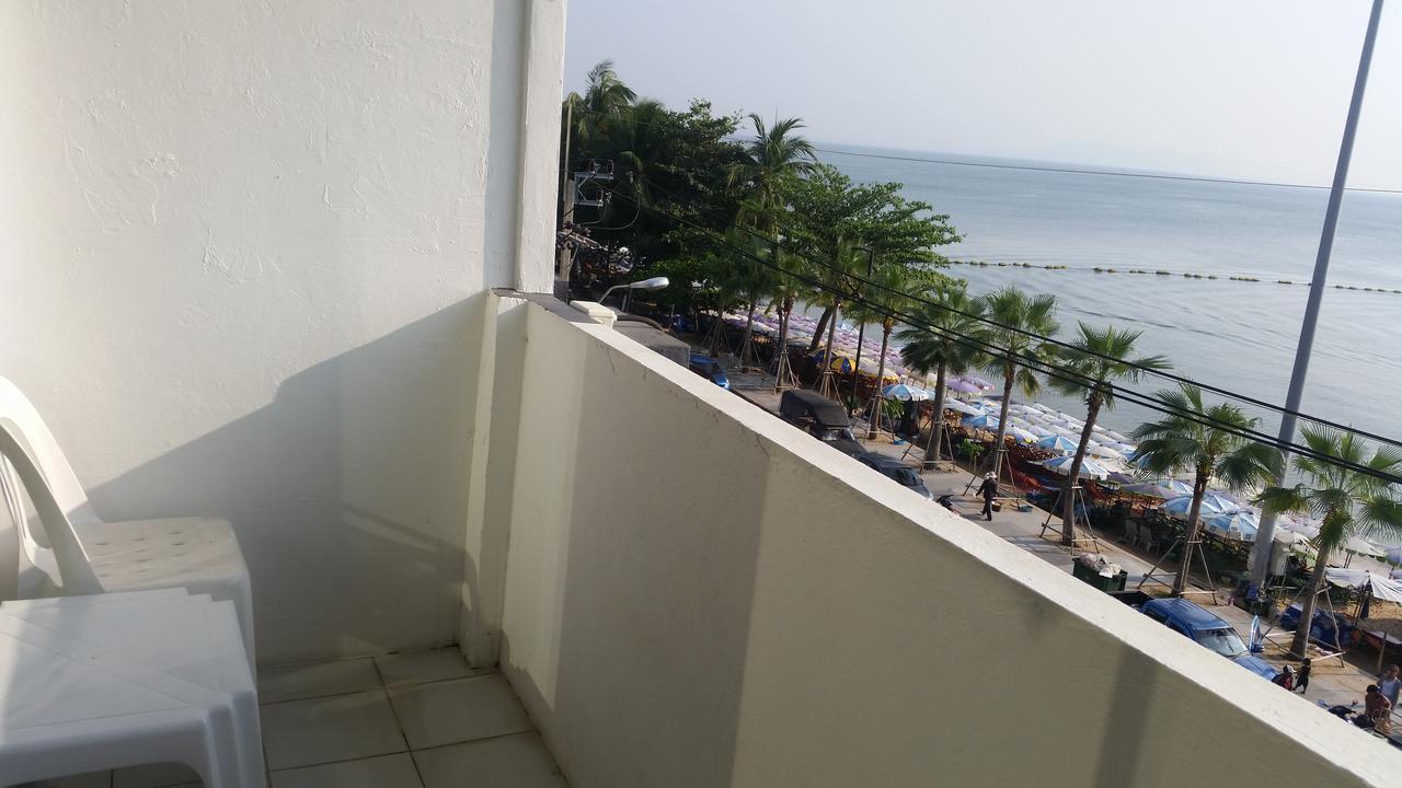 Barfly Pattaya Hotel Jomtien Beach Exterior foto