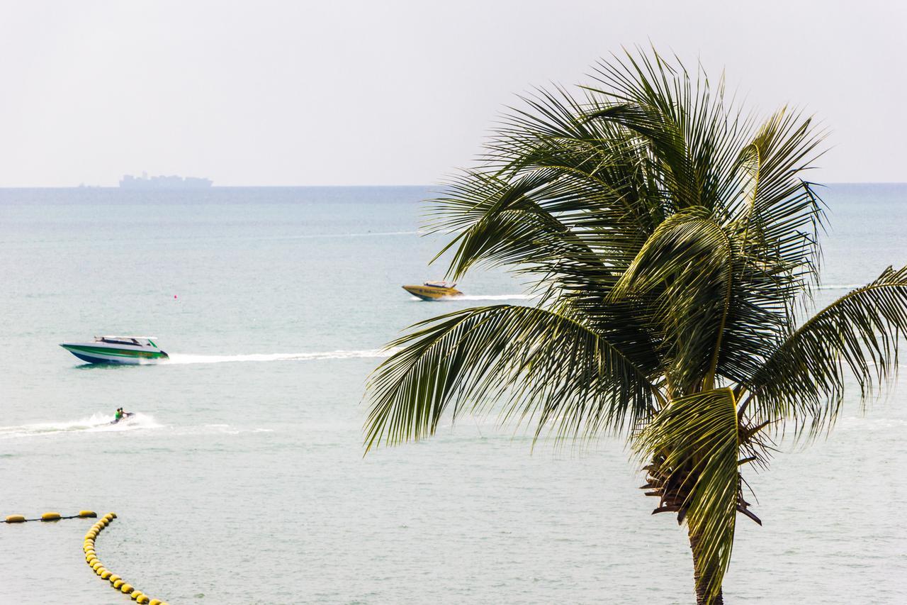 Barfly Pattaya Hotel Jomtien Beach Exterior foto