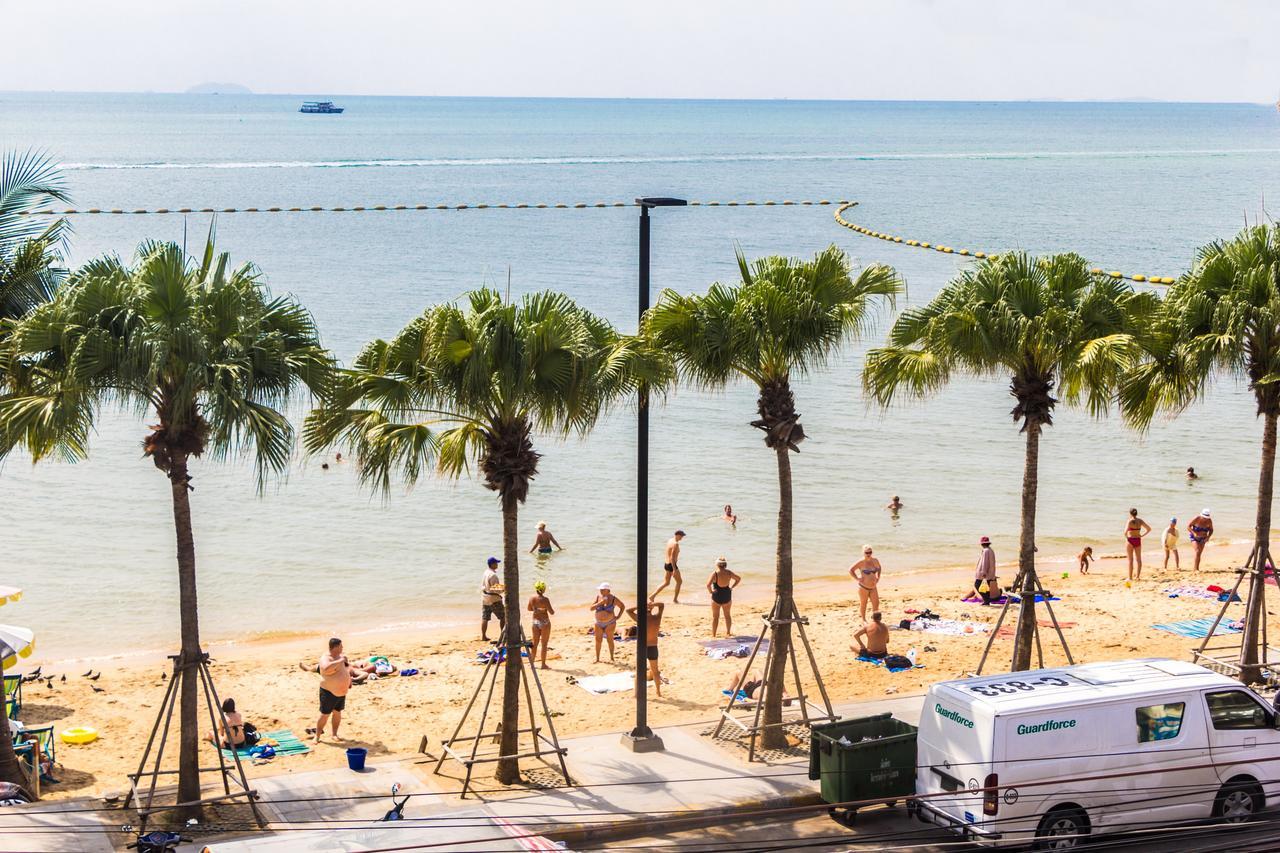 Barfly Pattaya Hotel Jomtien Beach Exterior foto